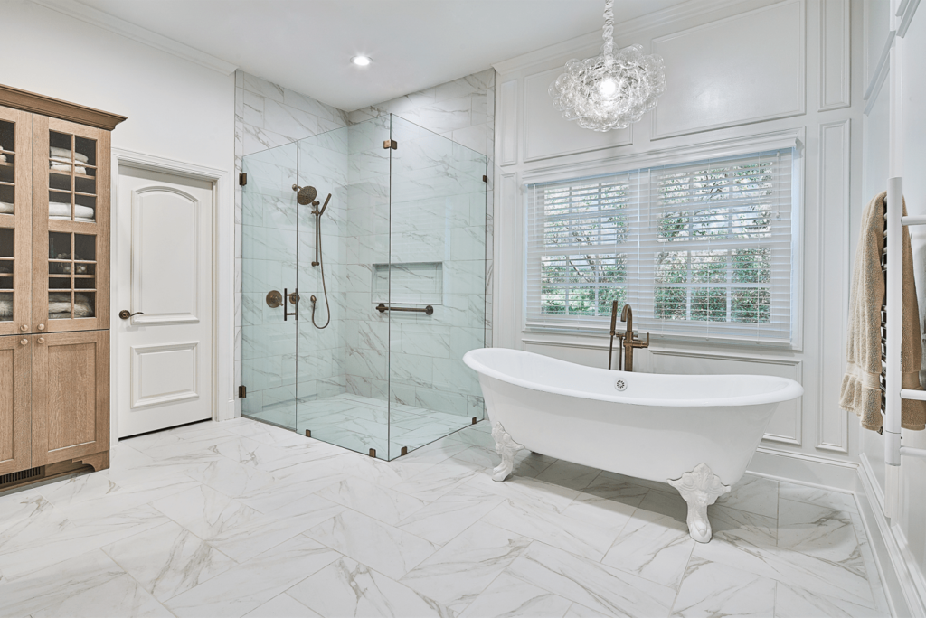 Our Favorite Types of Bathtubs: Which Is Right for You?