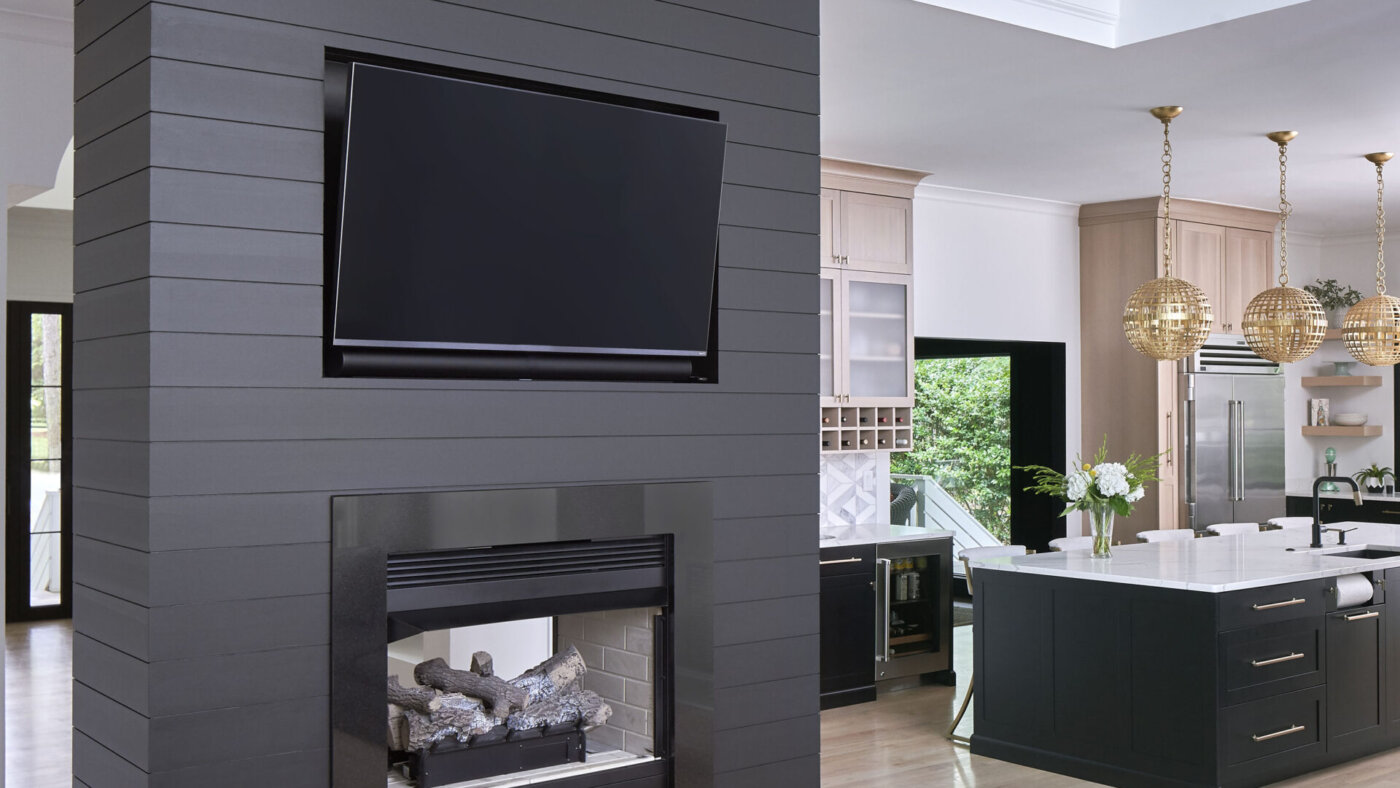 A Modern And Bold Renovation Near Mountain Island Lake