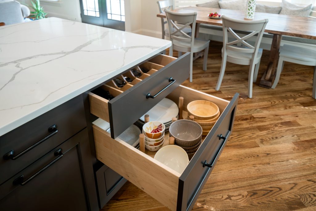 kitchen-drawer-organization_revision-design-remodeling