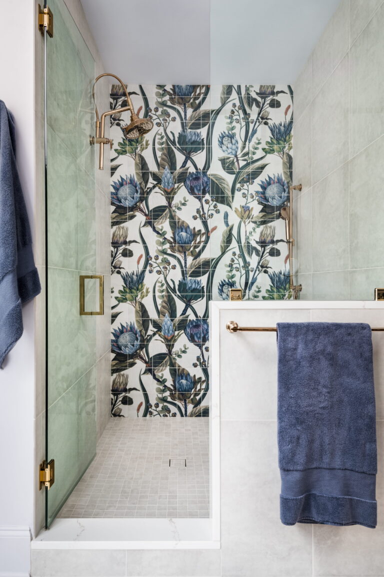 king protea statement tiled wall in a shower