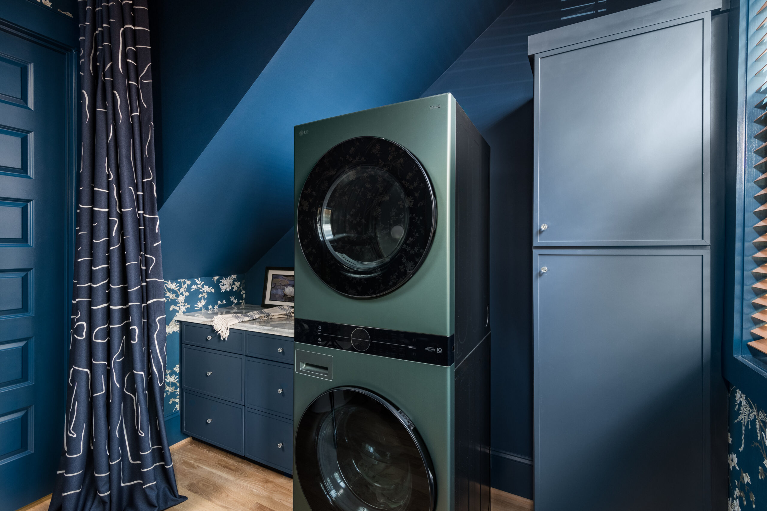 small-laundry-room-design (1)